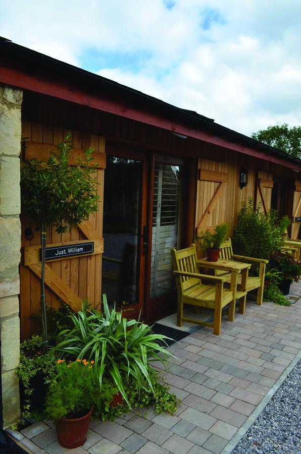 לינה וארוחת בוקר Bradford-On-Avon Widbrook Barns מראה חיצוני תמונה