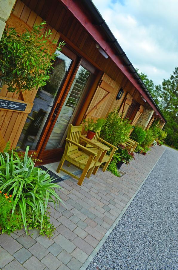 לינה וארוחת בוקר Bradford-On-Avon Widbrook Barns מראה חיצוני תמונה
